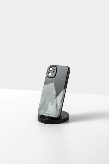 a black and white picture of a cell phone